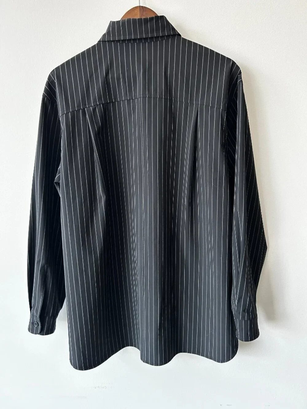 ALO Pinstripe Boxer Short + Button Down Long Sleeve Set - Like New - Size: Small - Picture 7 of 10